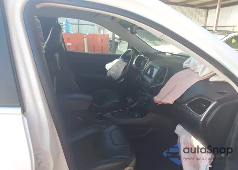 2019 Jeep Cherokee Latitude Plus Fwd из США, поврежденный, VIN 1C4PJLLN0KD164963